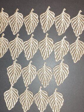 LEAF APPLIQUES SEW ON RAYON THREAD 1" x 1" CHAMPAGNE BEIGE LOT 20 PIECES